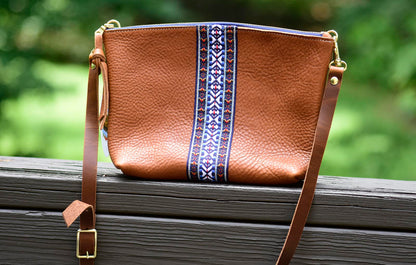 Kit Crossbody - stylish zippered crossbody