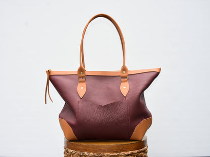 Eliot Oversized Leather Tote / Weekender  duffle