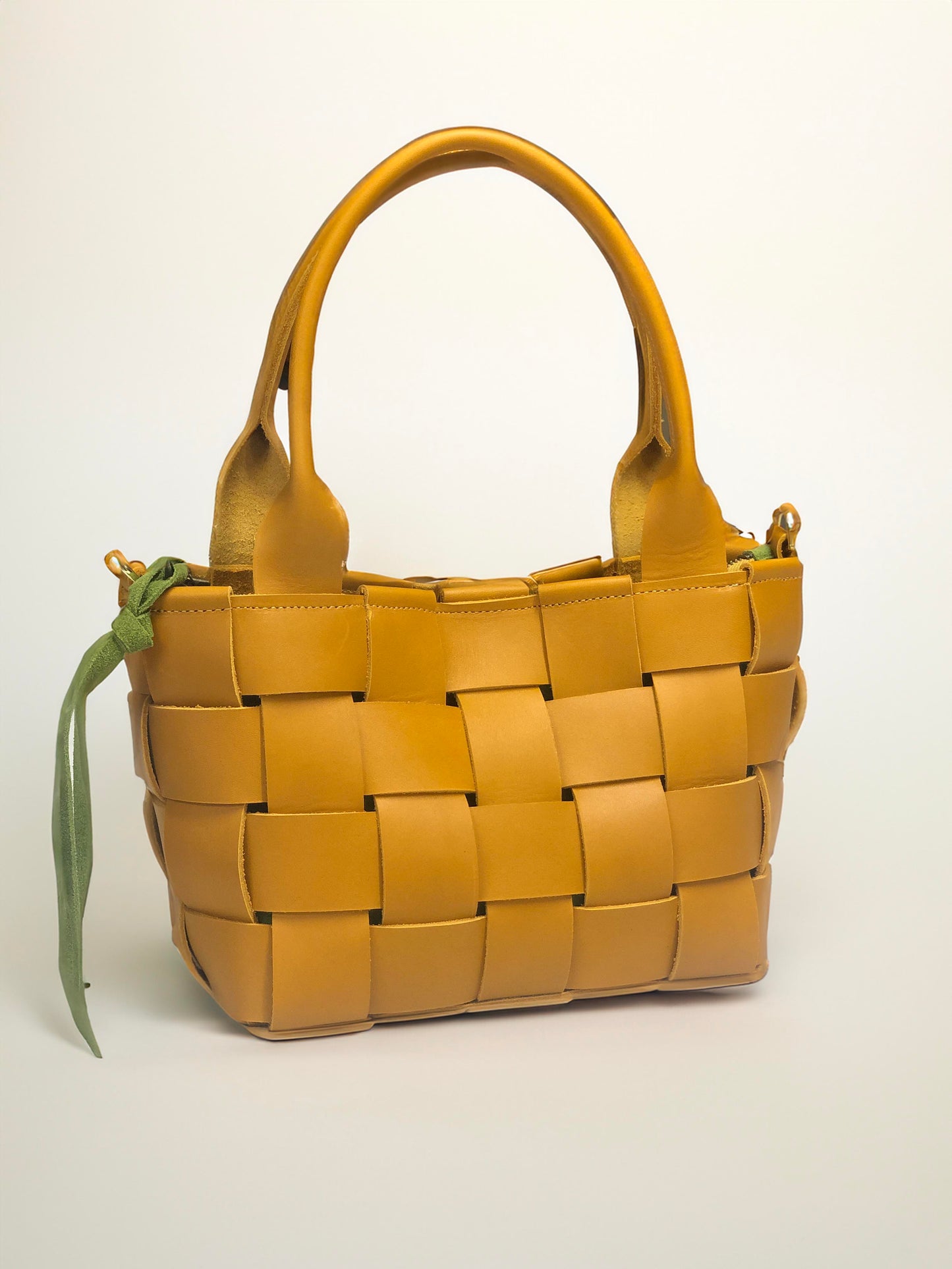 Bunni Woven Mini-Tote