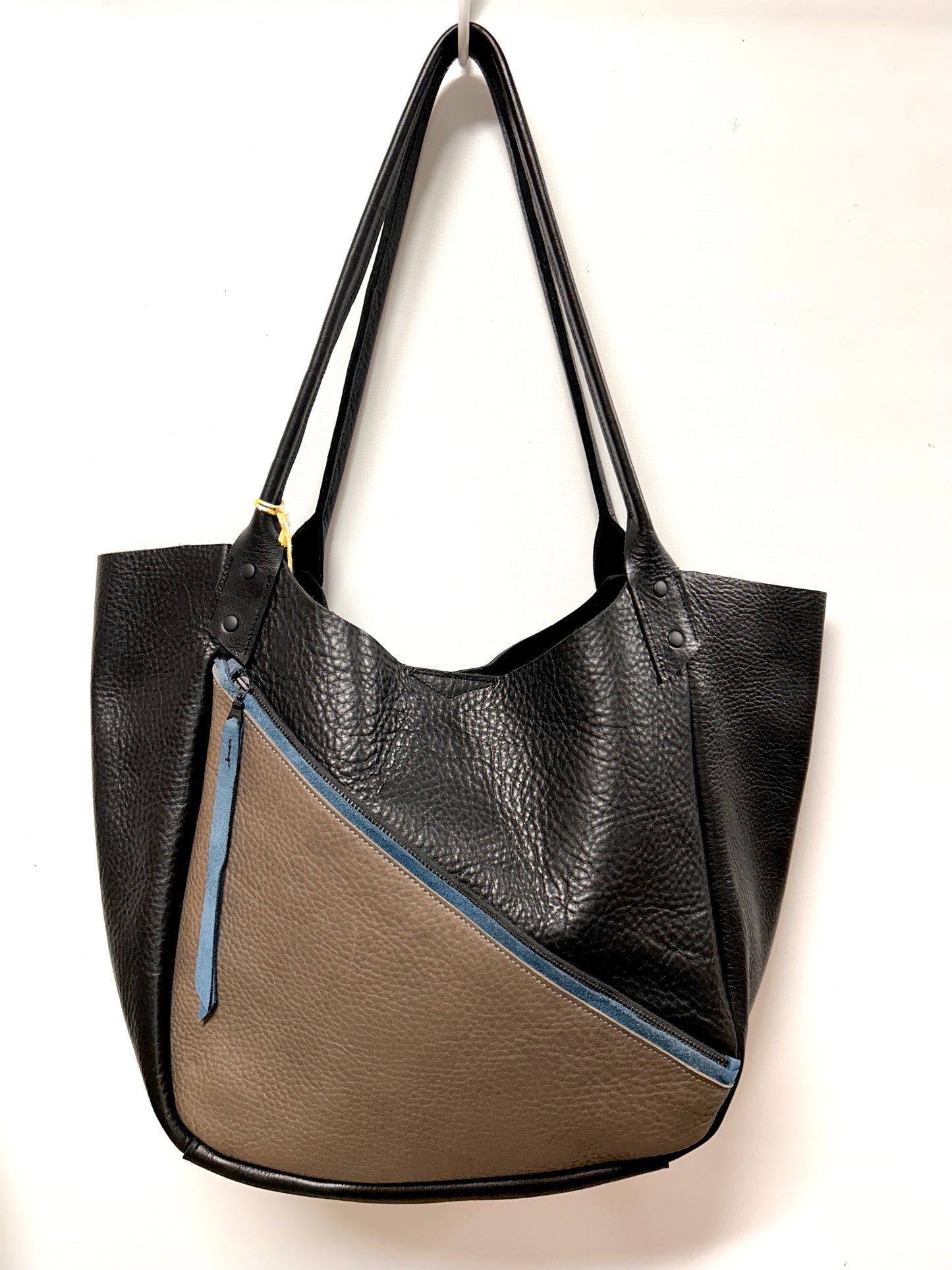 SALE - Luna Tote in Black