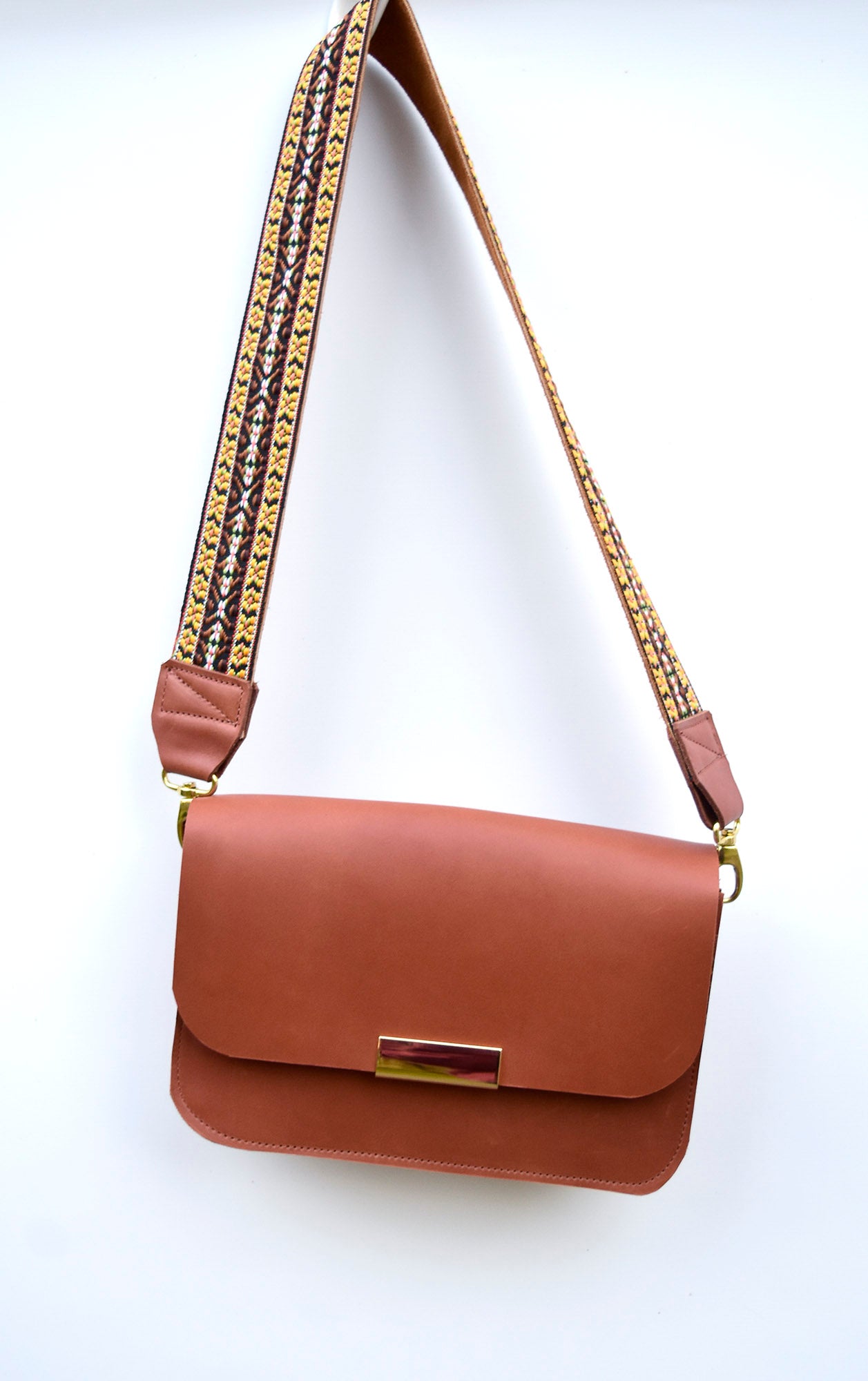 Madelon cross grain embossed leather shoulder bag in red - ro bags